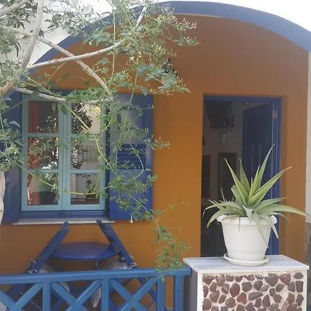 Darzenta Athina Апарт-отель 3*