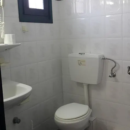 Darzenta Athina Perissa (Santorini)