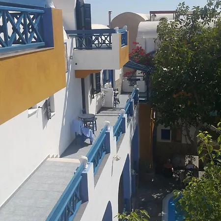 Hotel apartamentowy Darzenta Athina Perissa (Santorini)