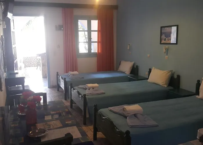 Darzenta Athina 4* Perissa (Santorini)